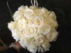 Brides rose posy Ivory Wedding 0.00 GBP plus delivery