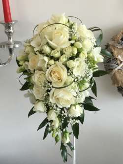 Cascade bouquet Bridal Wedding 0.00 GBP plus delivery