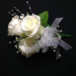 Multiple rose Corsage White Wedding 18.00 GBP plus delivery